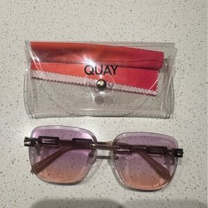 Quay ‘No Cap’ 126 pink and rose gold women’s sunglasses